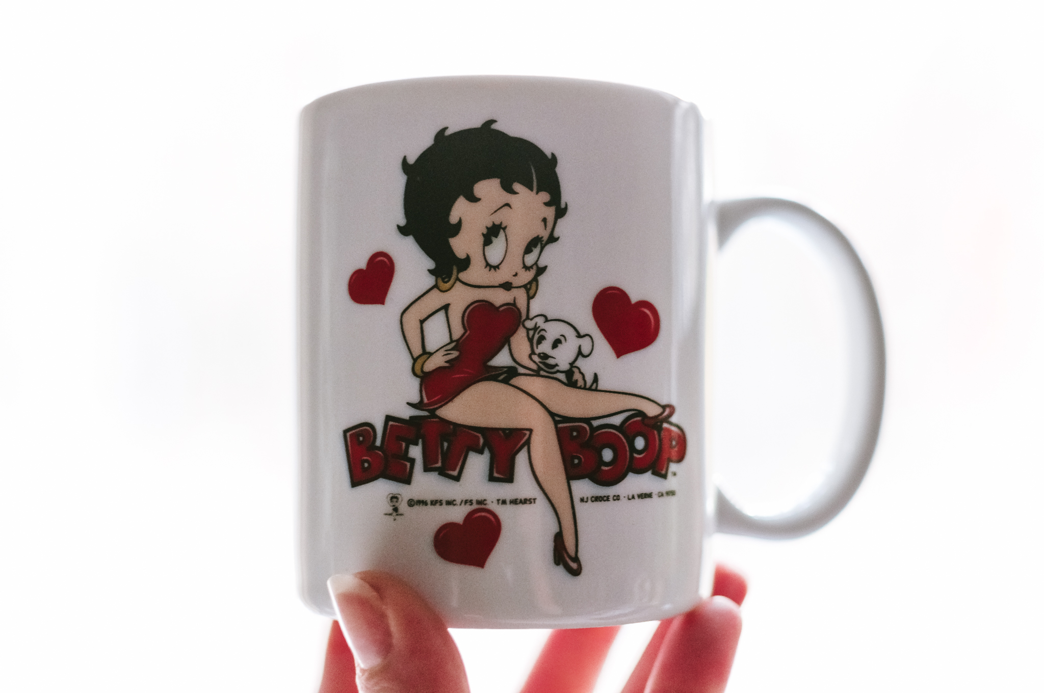 Betty Boop - Avenue of the Stars - Ceramic Mug Don't forget to pamper me